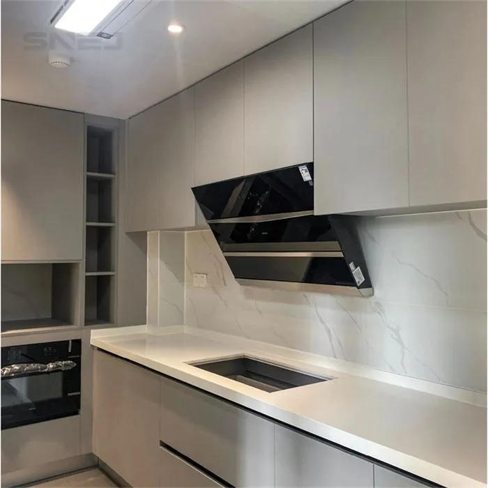 モダンなキッチンキャビネットセット